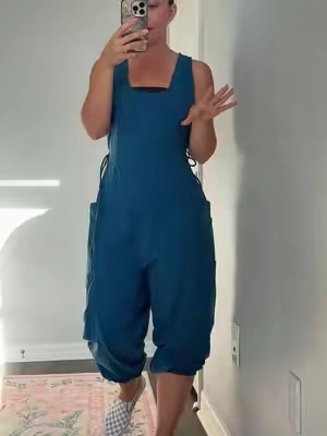 Love this jumpsuit 