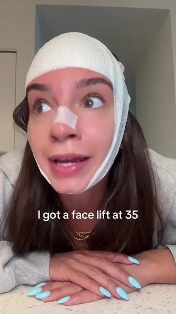 Dr. Melaxin Gifted Collagen Boost Set for fine lines and wrinkles, saggy skin, dark hollow under eyes, volume loss, textured skin, and hyperpigmentation support. Korean skincare for firmer, smoother, more even-looking skin. #drmelaxin #giftedcollagenboostset #koreanskincare #antiagingskincare #hyperpigmentation