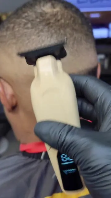 here is more proof that the Supreme Trimmer Vader Lite is hitters. #haircut #supremetrimmer #barber #barbershop #fyp @Supreme Trimmer 
