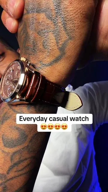 👆🏽Grab a pair before they sell out 👆🏽 #recentpickups #musthaves #luxurywatches #trending #viraltiktok 