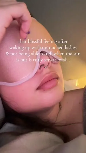 no bc I literally wake up out of a freaking c0ma every time #sleepmask
