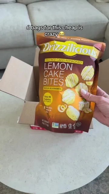 The most delicious flavor yet  🤤🤤🤤 #tiktokshopcreatorpicks #drizzilicious #lemondrizzilicious #ricecakes #sweettooth 