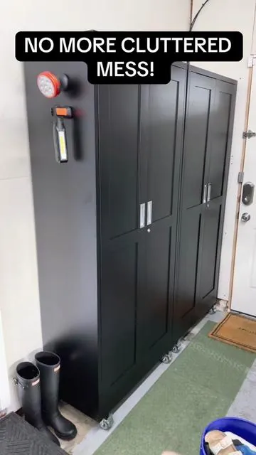 NO MORE CLUTTERED MESS! . . . #garage #storagehacks #clutterfree #storage #springclean @GEITIN Metal Cabinet Shop 