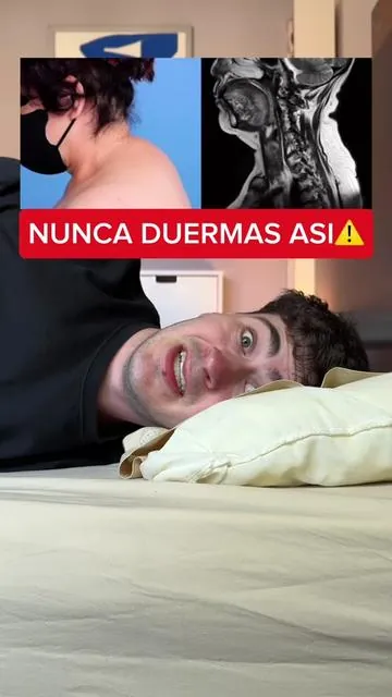 ¿Tu de que lado duermes?😴 #dolordecuello #dolordeespalda #sleep #sueño #almohada duerme sin dolor de espalda o cuello con esta almohada viscoelastica ergonomica cervical esta almohada es perfecta si duermes de lado por las noches o duermes bica arriba o duermes boca abajo por las noches