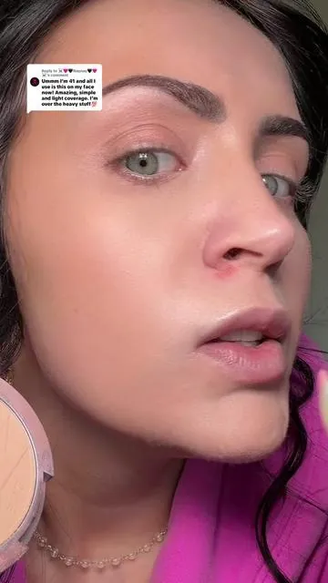 Replying to @☠🩷🖤Naynay🖤🩷☠ could not agree more! I don’t usually like powder foundations but @tarte cosmetics really did the dang thang when it comes to their shape tape powder foundation! I also love the brush that comes in this limited edition bundle!! #tartecosmetics #tarte #shapetapepowder #shapetape #matureskin 