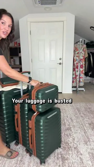 Your luggage is long overdue for an upgrade and now is the time to snag this deal! @UUH GLOBAL #luggage #luggageset #traveling #tiktokshopstockup #tiktokshopcreatorpicks 