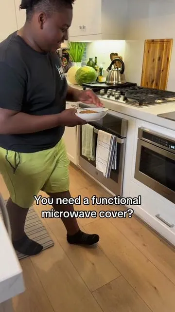 You need a functional microwave cover? The UFORU Microwave Splatter Cover with 10 inch Water Steamer, & Clear Microwave Plate Cover Lid for Food is the best! My favorite Kitchen Gadget & Accessories for the Microwave to stay splatter free! You can get this Kitchenware Utensil below ⬇️  #microwavesplattercover #microwave #kitchengadgets #kitchenhacks #fyp 