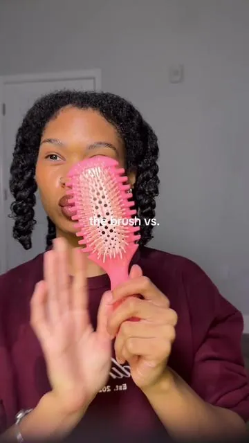 this week’s wash and go using @FHI HEAT curl brush and @Rizos Curls leave in and defining custard 💗💗 #curlyhairroutine #blackgirlhair #3chair #washandgo #curlyhair 