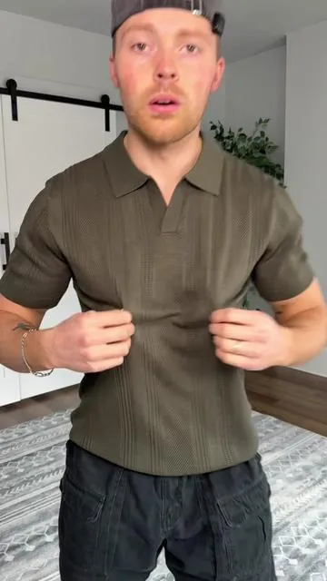 these knit polo shirts are insane! 🔥 #summeroutfits #knitpolo #mensfashion #tiktokshopspringglowup #tiktokshopcreatorpicks 