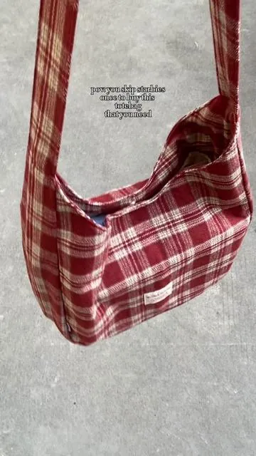 Pretty bag!!! ✨🫶🏻💕 #shoulderbag #totebag #everydaybag #schoolbag #tiktokshopspringglowup 