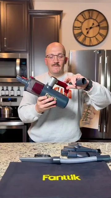 Fanttik just dropped a new car vacuum and its the most powerful one yet with a bonus feature! @Fanttik #vacuum #cordlessvacuum #carvacuum #cardetailing #springclean 