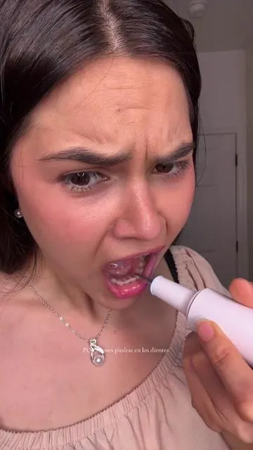 Removedor de sarro eléctrico para usar en casa #plaqueremover #tartarremover #oralhygiene #teethcleaning #tiktokshopfinds 