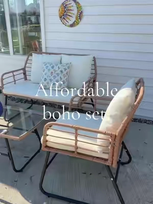 Don’t spend 100s of dollars when you can get this cute little set! #patio #patiodecor #patiofurniture 