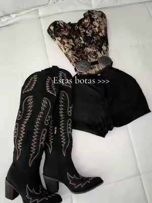Las botas me encantaron!!! 😍 #westernfashion #vaqueraoutfits #cowgirl #botasvaqueras #botas 