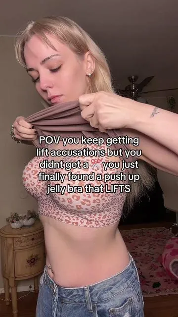like HOW #jellybra #wirelessbra #pushupbra #bras #greenish 
