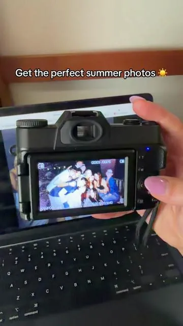 This digi cam is so fire! #digitalcamera #flashlight #videography #photography #summer 