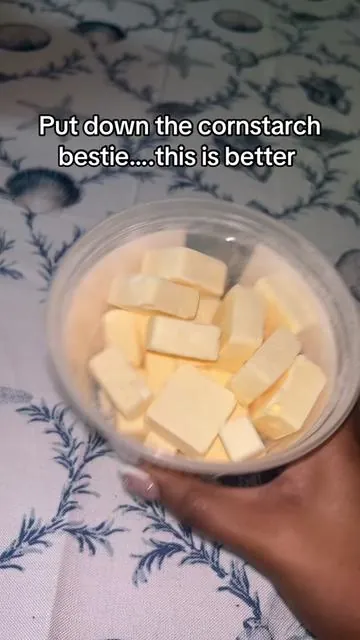 First time trying and 10/10 Love the crunch, and it melts in your mouth. Also not too sweet and doesn’t ache my sensitive teeth!  #freezedriedicecream #freezedried #foodtok #freezedriedasmr