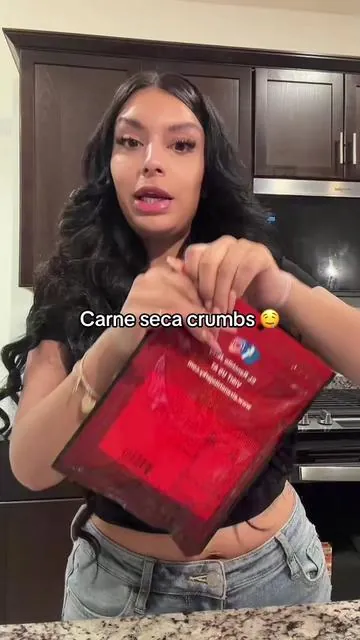 The best part at the bottom of the bag full of powder is now in its own bag of carne seca crumbs!!  @El Ranchito Jerky  #carneseca #carnesecafuego #elranchito #snack #midnightsnack 