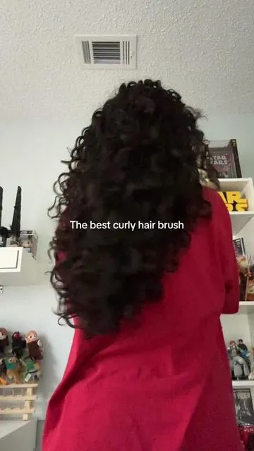 Volume on bottom half and definition on crown section #curlyhair #curly #bouncecurl @BounceCurl 