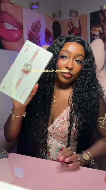Okay… this just became part of my everyday routine 😭⌚✨ It’s cute, it tracks everything, AND I can answer calls from it?? 💅🏽 I love anything that helps me stay organized but still look put together 😌✨ Yeah… I’m not taking this off anytime soon 💖 #ThatGirlRoutine #SmartWatch #TikTokShopFinds #tech #techtok 