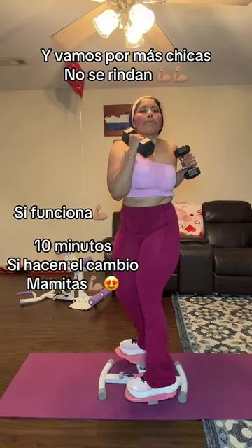 No se rindan mamitas y mamasitas bellas, soy el ejemplo de que si funciona haciendolo con constancia💪🏽💪🏽soy madre de 4 hijos y mírame aquí ya casi alcanzo mi objetivo @FEIERDUN #feierdun #entrenamientoencasa #ejerciciosencasa #cinturadeavispa #motivation 