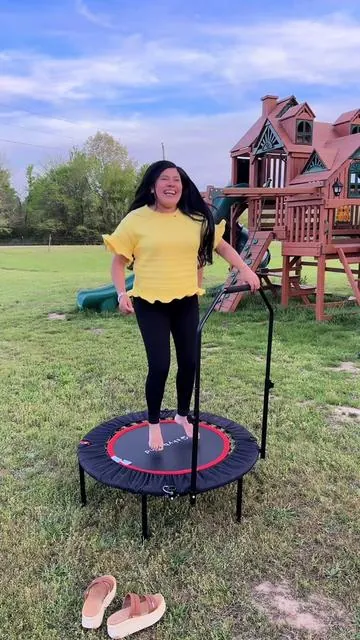 @SkyBound Fitness offical @Chris Hudson #minitrampoline #trampoline #fitness #workoutroutine #homegym 