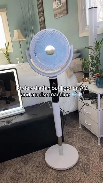 This cooling fan is perfect for the summer heat 🧊🥶 @Sweetcrispy S #coolingfan #fan #bedroomfan 