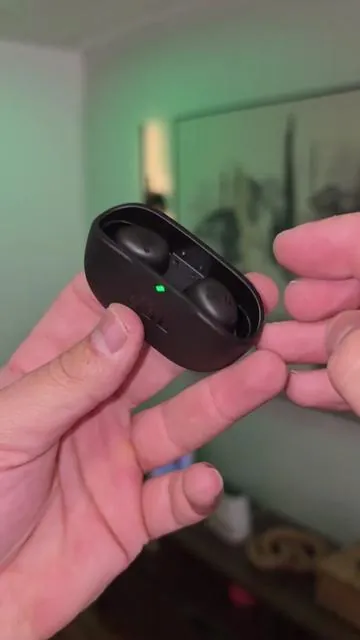 Estos audifonos JBL suenan potente  #TikTokShopCreatorPicks #Greenish #JBL #earbuds #audifonos 