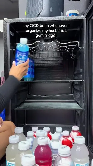Was I speaking too fast? lol #ocd #organize #fridge #fridgeorganization 