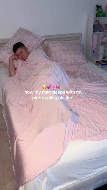 when your man doesn’t care it’s pink… as long as he’s cozy >>> @bedsure #bedsure #coolingblanket #blanket #nightsweats #pink