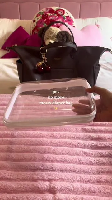 Obsessed with these organizers 🤭🤍 #organizedmom #diaperbagessentials #diaperbagmusthaves #momhack #foryourepage 