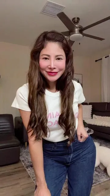 Trending baggy jeans parang 10yrs old lang 🙃