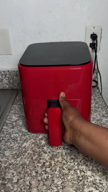 #airfryer #nonstickairfryer #miniairfryer #salimawabazoba #kitchensuplies @Sweetcrispy Shop 