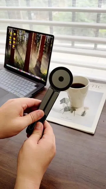 This 3-in-1 foldable stand was made for people grinding nonstop at work.#phonestand #phoneaccessories #3in1stand #foldablestand #gadget 
