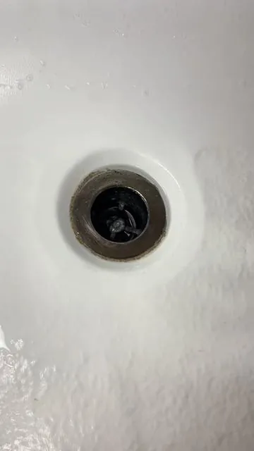 Got us out here living in the future! #bathroomupgrade #bathtubupgrade #usefulproducts #practical #usefulhacks 