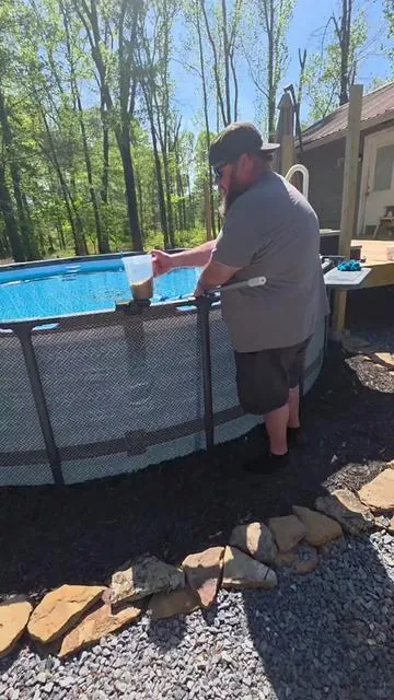 #pool #poolvac #poolmaintenance #poolcleaner #poolvacuum 