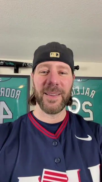 DeedsBros has Fanatics Underwraps & Jersey Cases in the TikTok Shop Daily! 🔥🔥🔥 #deedsbros #baseballbat #jersey #baseball #casebreak 