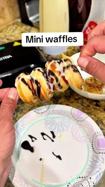 OSTBA Mini Waffle Maker (descuento solo por hoy ) #miniwafflemaker #miniwaffles #Tiktokshopstockup #tiktokshopmothersday #kidsbreakfastideas 