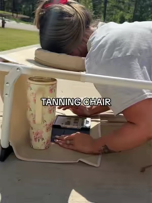 This is a tan girls dream chair ☀️☁️💦👙🏝️ @DoCred #tanningchair #layoutchair #hotgirlsummer #gettingtan #outdoorchair 