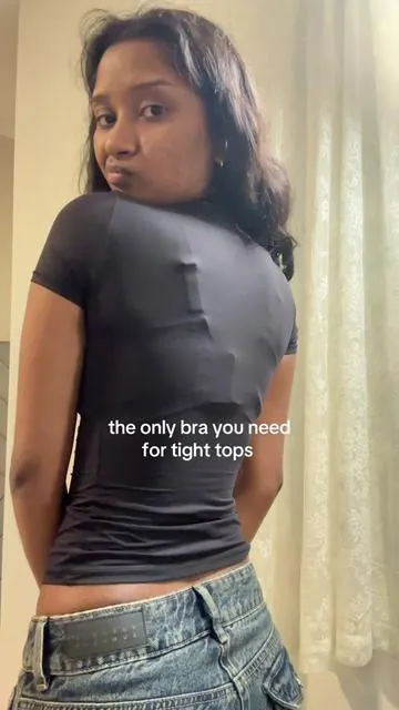 Literally so invisible under 🙌🏽🤩 #ubras #ubrassmartsize #seamlessbra #wirelessbra #comfybra 