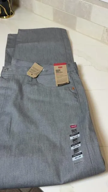 Levi 501 original fit shrink to fit jeans 👖 #fashion #jeans #clothing #streetwear #pants 