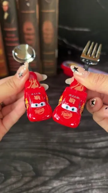 Yourkidwillberacingtousethese#lightningmcqueen #ightningmcqueen95#silverware#toddlersilverware#toddlerutensils 