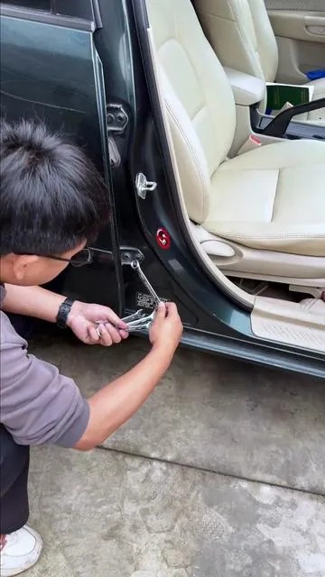 De 0.39 a 0.75 pulgadas en una sola pieza. ⚙️ Olvídate de cargar con juegos de llaves pesados. Este socket ¡Consíguelo hoy mismo con envío gratis hasta tu casa! universal es compatible con herramientas eléctricas y manuales. Tu próximo proyecto de bricolaje será mucho más fácil. #herramients #diy #lifehacks #reparaciones #tiktokshopfinds 