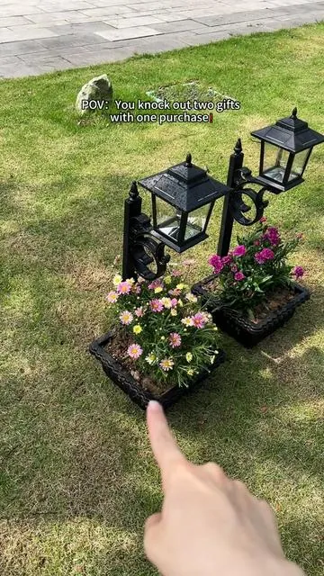 Add some flowers to the bottom and these are the cutest Mother's Day gift!🎁 * #solarlights #mothersdaygiftideas #outdoorlighting #mothersdaygifts #solarlamp 