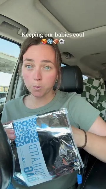 Sports moms your kids need this neck cooler ❄️ #sportsmoms #hotdays #summerheat 