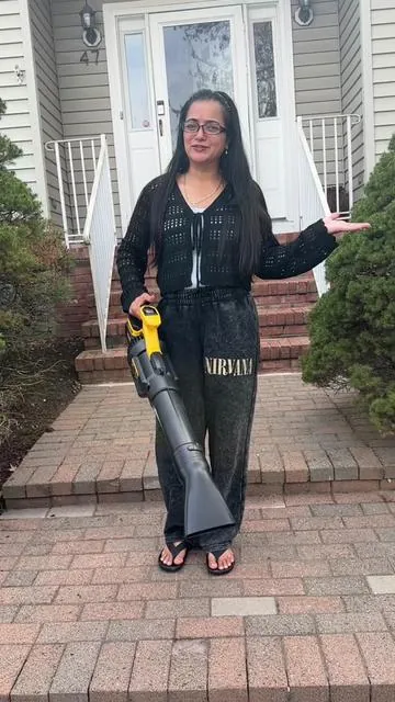 Leaf blower #soarfly #leafblower 