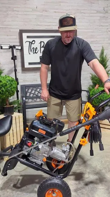 @Efurden USA 3500 PSI 2.3 gallon per minute Gas powered pressure washer has plenty of power to have you washing like a Home Pro in no time! #powerwash #pressurewasher #powerwasher #efurden #carwashing 
