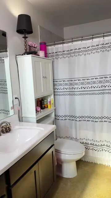 #bathroomstorage #bathroomcabinet #smallspacesolutions #bathroomorganization #tiktokshopcreatorpicks 