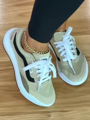 @vans UltraRange 2.0. Finally a comfortable shoe that’s actually cute too🖤 #vans #vanssneakers #sneakers #vansultrarange #tiktokshopcreatorpicks 