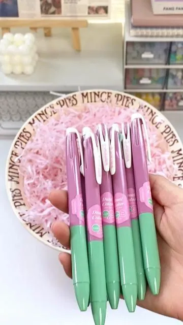 Who needs two pens when one does it all??😍😍😍#pen #pentest #gelpen #tiktokshop #fyp 